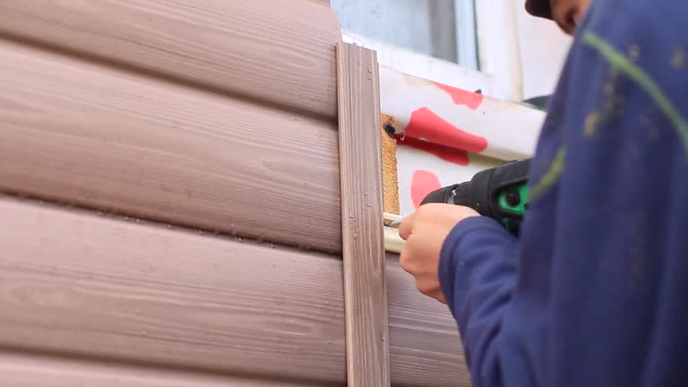 How To Choose The Right Materials for Your Siding Installation in 'Leon Valley, TX